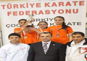 Alanya'dan madalyalarla döndüler